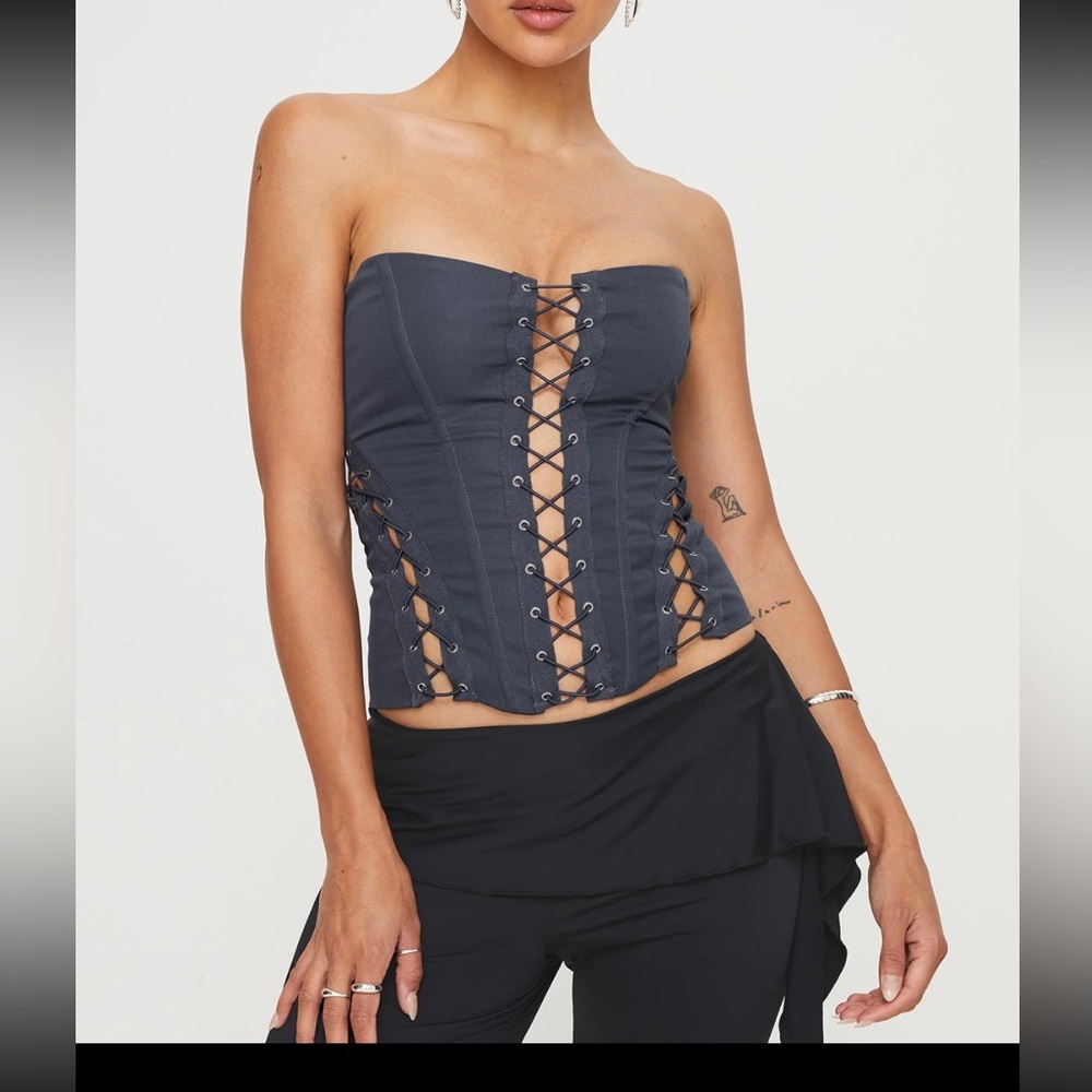 Princess Polly corset top. Size 4. Worn once, no imperfections.